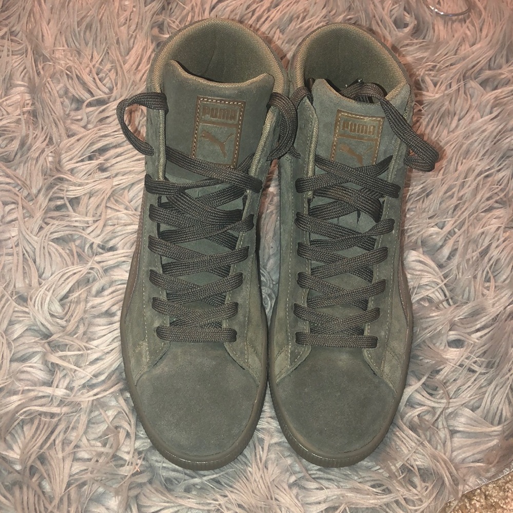 Men’s Army Green Puma’s
